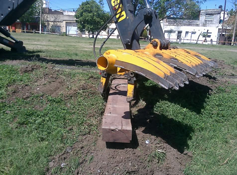 Maniobra para insertar el durmiente en la casita, cabe aclarar que �sta debe ser emparejada con la cuadrilla..